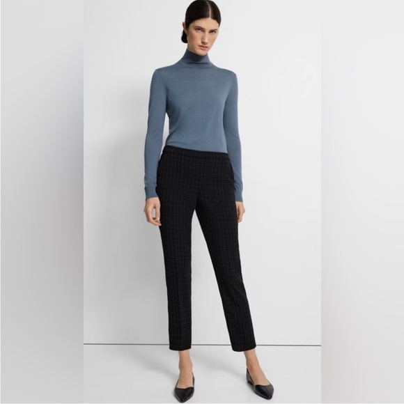 Theory Treeca Pull-On Cropped Mid Rise Pant in Checked Crepe Black Size 10 - Picture 2 of 9